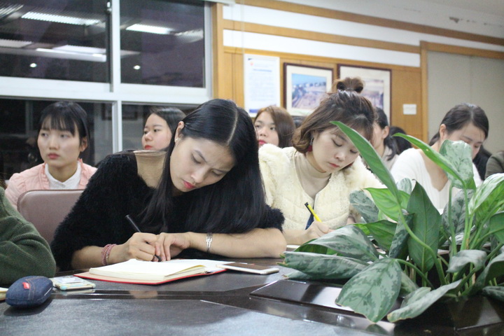 市場(chǎng)運(yùn)營(yíng)與銷(xiāo)售——遠(yuǎn)恒佳國(guó)際培訓(xùn)學(xué)校培訓(xùn)講座