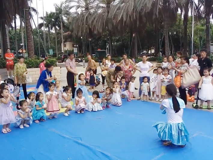 〈萬(wàn)科城中心〉小貓小貓“喵喵”，寶貝們一起做運(yùn)動(dòng)