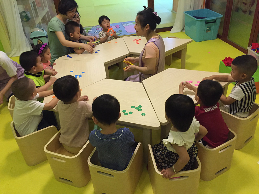 〈萬科第五園中心〉日?；顒右曨l，一起圍觀吧