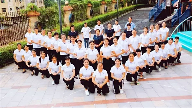 春風(fēng)十里不如你，共譜遠(yuǎn)恒佳協(xié)奏曲——碧水龍庭幼兒園教師節(jié)慶?；顒? title=