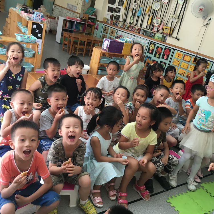 濃濃中秋情，歡樂迎國慶