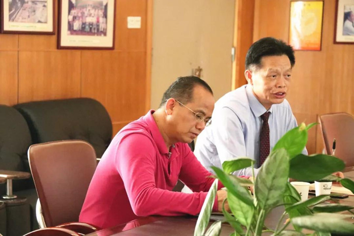 社區(qū)黨委到基層，調(diào)研黨建促發(fā)展——景龍社區(qū)黨委班子到龍華中英文調(diào)研紀(jì)實(shí)